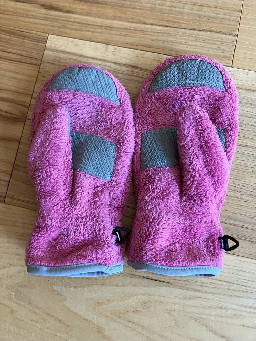 The North Face Pink Fleece Mittens kids medium